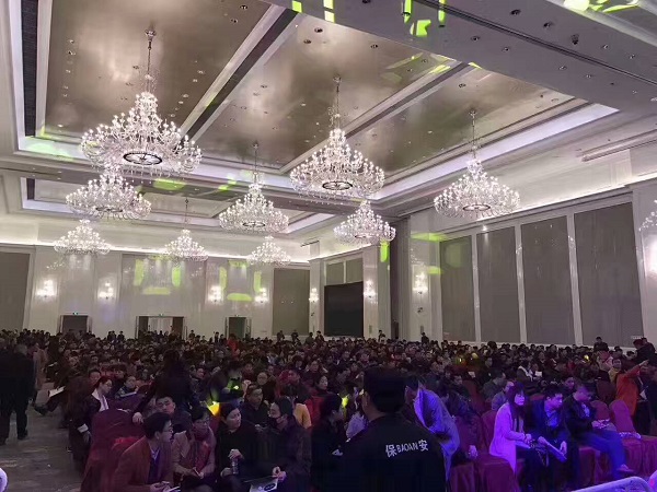 徽鹽龍湖灣首盤再續(xù)輝煌實現(xiàn)火爆勁銷